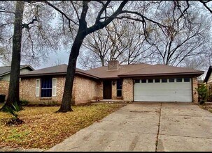323 Edgeton Ct in Houston, TX - Building Photo - Building Photo