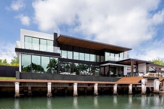 1102 Washington St in Hollywood, FL - Building Photo - Building Photo