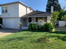 522 Scott Ave in Redwood City, CA - Building Photo