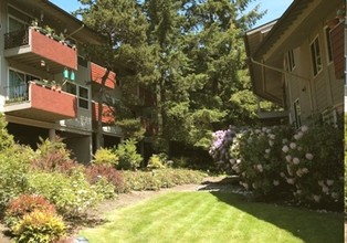 Timberlee Apartments in Portland, OR - Foto de edificio - Building Photo