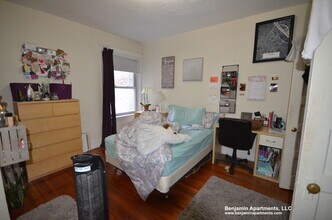 18 Mount Hood Rd, Unit 3 in Boston, MA - Building Photo - Building Photo