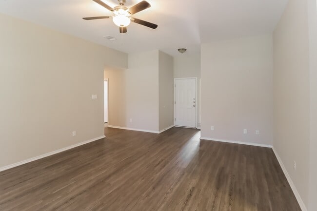 2604 Hill Street Cove in Round Rock, TX - Building Photo - Building Photo