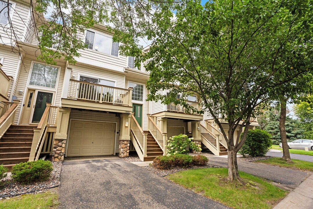 13840 54th Ave N in Minneapolis, MN - Building Photo