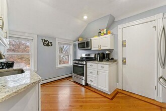 119 Salem St, Unit #3 in Malden, MA - Foto de edificio - Building Photo