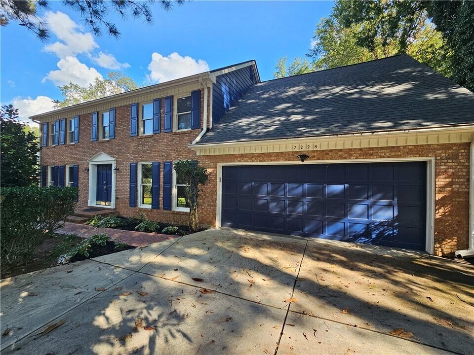 3228 Turtle Lake Dr SE in Marietta, GA - Foto de edificio