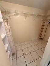 12060 NW 11th St in Pembroke Pines, FL - Building Photo - Building Photo