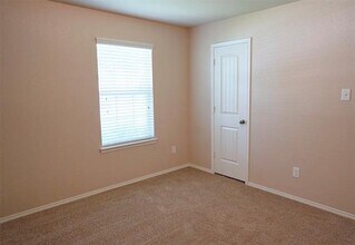 9000 Holliday Ln in Aubrey, TX - Building Photo - Building Photo