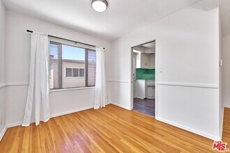 742 S Plymouth Blvd in Los Angeles, CA - Building Photo - Building Photo