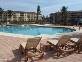 8490 Kingbird Loop in Ft. Myers, FL - Building Photo