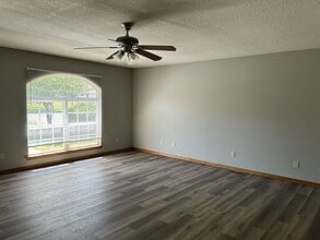 717 E Madison St in Pittsburg, KS - Building Photo - Building Photo