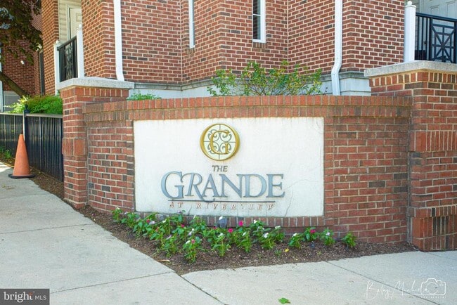 property at 350 W Elm St