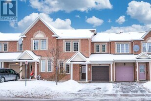 37 Barnstone Dr in Ottawa, ON - Building Photo