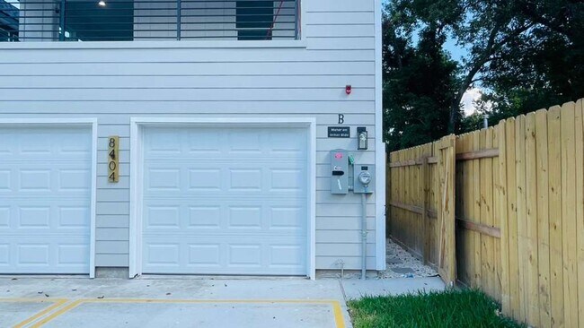 8404 De Priest St in Houston, TX - Building Photo - Building Photo