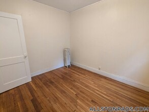 33 Walbridge St in Brookline, MA - Building Photo - Building Photo