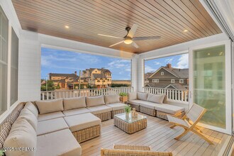 985 Ocean Ave in Mantoloking, NJ - Building Photo - Building Photo