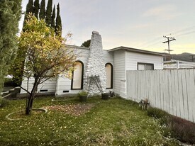 3657 Roselawn Ave in Glendale, CA - Building Photo