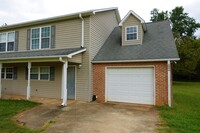 204 River Oaks Cir in Piedmont, SC - Building Photo - Building Photo