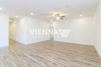 10106 Anadia Wy in Elk Grove, CA - Building Photo - Building Photo