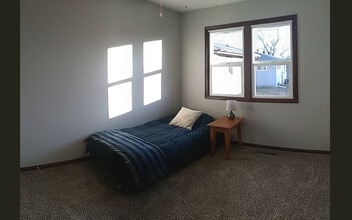 101 S 4th Ave in Huxley, IA - Building Photo - Building Photo