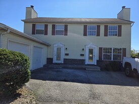 5645 Chatford Dr in Columbus, OH - Building Photo