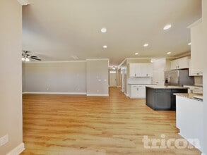 50 Gallery Park Dr in Franklinton, NC - Building Photo - Building Photo