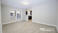 701 W Brompton in Chicago, IL - Building Photo - Building Photo