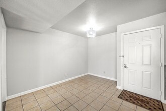 206 Plaza Verde Dr, Unit 35 in Houston, TX - Building Photo - Building Photo