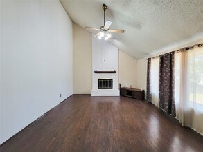 25303 Avery Hill Ln in Spring, TX - Building Photo - Building Photo