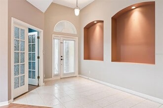 2221 Cypress Trace Cir in Orlando, FL - Foto de edificio - Building Photo