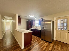 10670 Norton Dr in Houston, TX - Building Photo - Building Photo