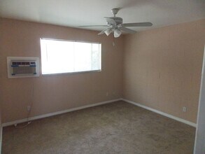 25276 Barton Rd in Loma Linda, CA - Building Photo - Building Photo