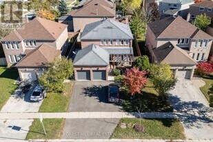 181 Johnson St in Barrie, ON - Building Photo