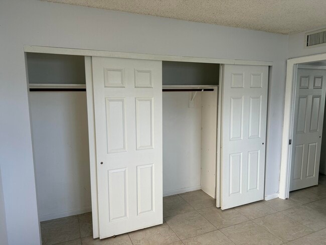 178 Sheffield I in West Palm Beach, FL - Building Photo - Building Photo