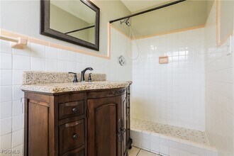 731 Cypress Ave in Venice, FL - Building Photo - Building Photo