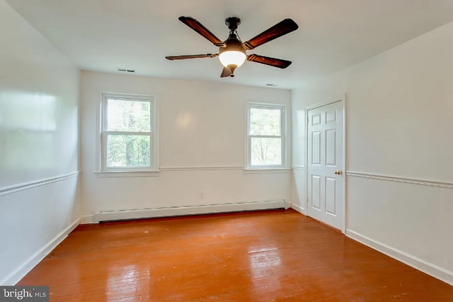 property at 301 Loureiro Ln