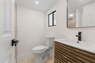 2442 SW 3rd St in Miami, FL - Building Photo - Building Photo