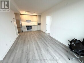 3071 Trafalgar Rd in Oakville, ON - Building Photo - Building Photo