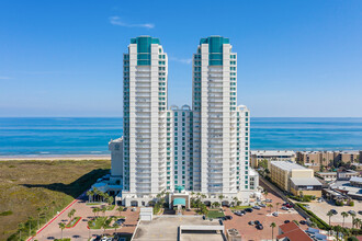 The Sapphire Condominiums in South Padre Island, TX - Building Photo - Building Photo