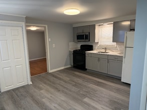 506 Broad St, Unit 506 Broad St FL 1 in Riverton, NJ - Building Photo - Building Photo