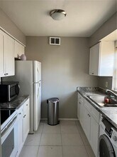 9138 Tudor Dr in Tampa, FL - Building Photo - Building Photo