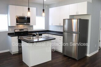 7302 W Taft St in Merrillville, IN - Building Photo - Building Photo