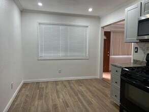 217 Spruce St in Tehachapi, CA - Building Photo - Building Photo