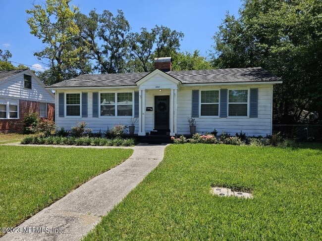 property at 1007 S Shores Rd