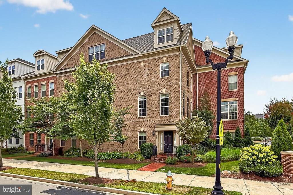322 N George Mason Dr in Arlington, VA - Building Photo