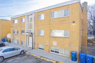 318 22nd Ave SW in Calgary, AB - Building Photo - Building Photo