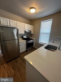 2312 Jefferson St photo'