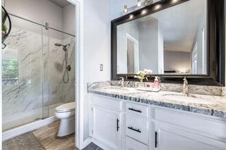 7634 N Dearing Ave in Fresno, CA - Building Photo - Building Photo