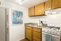 Monterey Lake Apartment Homes - Monterey Lake Apartments in Orlando, Florida