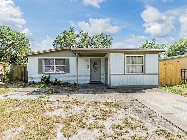 property at 4019 E Clifton St