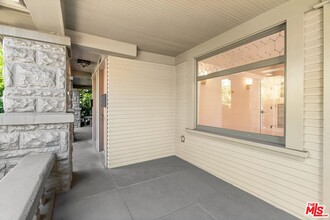 1140 Lemoyne St in Los Angeles, CA - Building Photo - Building Photo